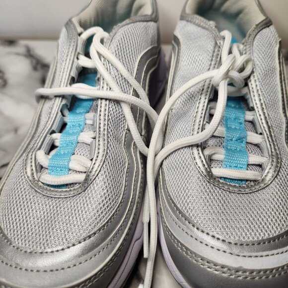 ATHLETIC WORKS WOMENS SIZE 6 BLUE AND GREY MEMORY FOAM SNEAKERS - Picture 15 of 15